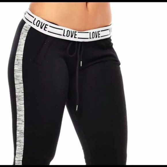 Black Cropped Fitted Slim Jogger Pants - Picture 3 of 4